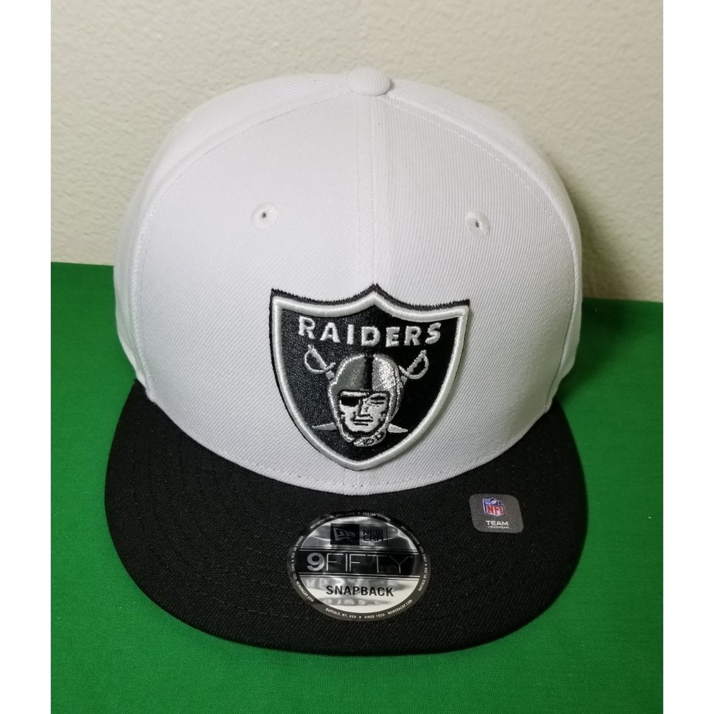 New Era 9FIFTY Las Vegas Raiders Nation Snapback Just Win Baby Silver and Black